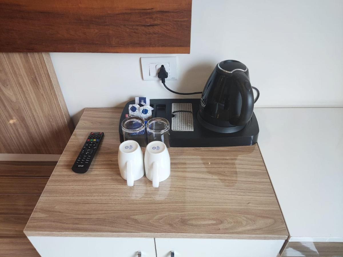 Hotel Xenia Varanasi Dış mekan fotoğraf