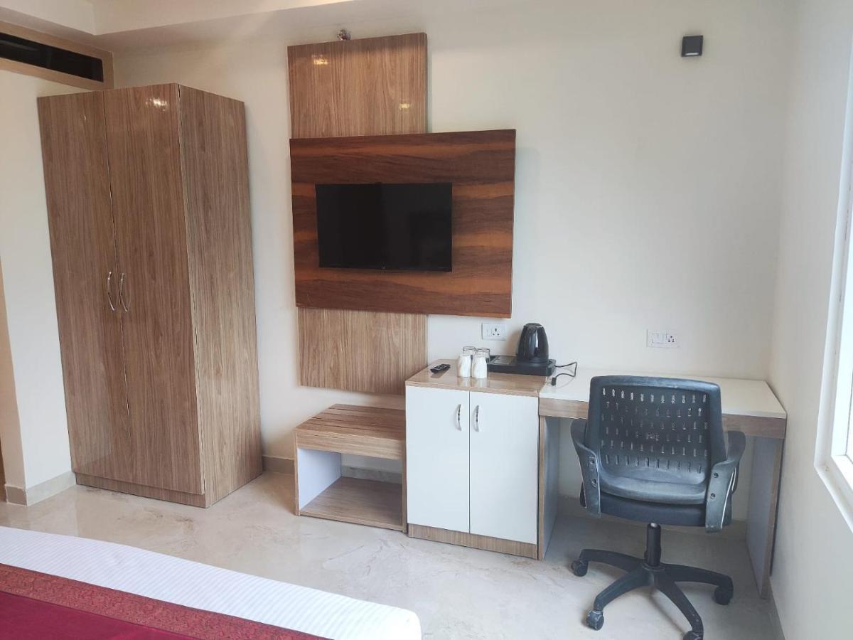 Hotel Xenia Varanasi Dış mekan fotoğraf